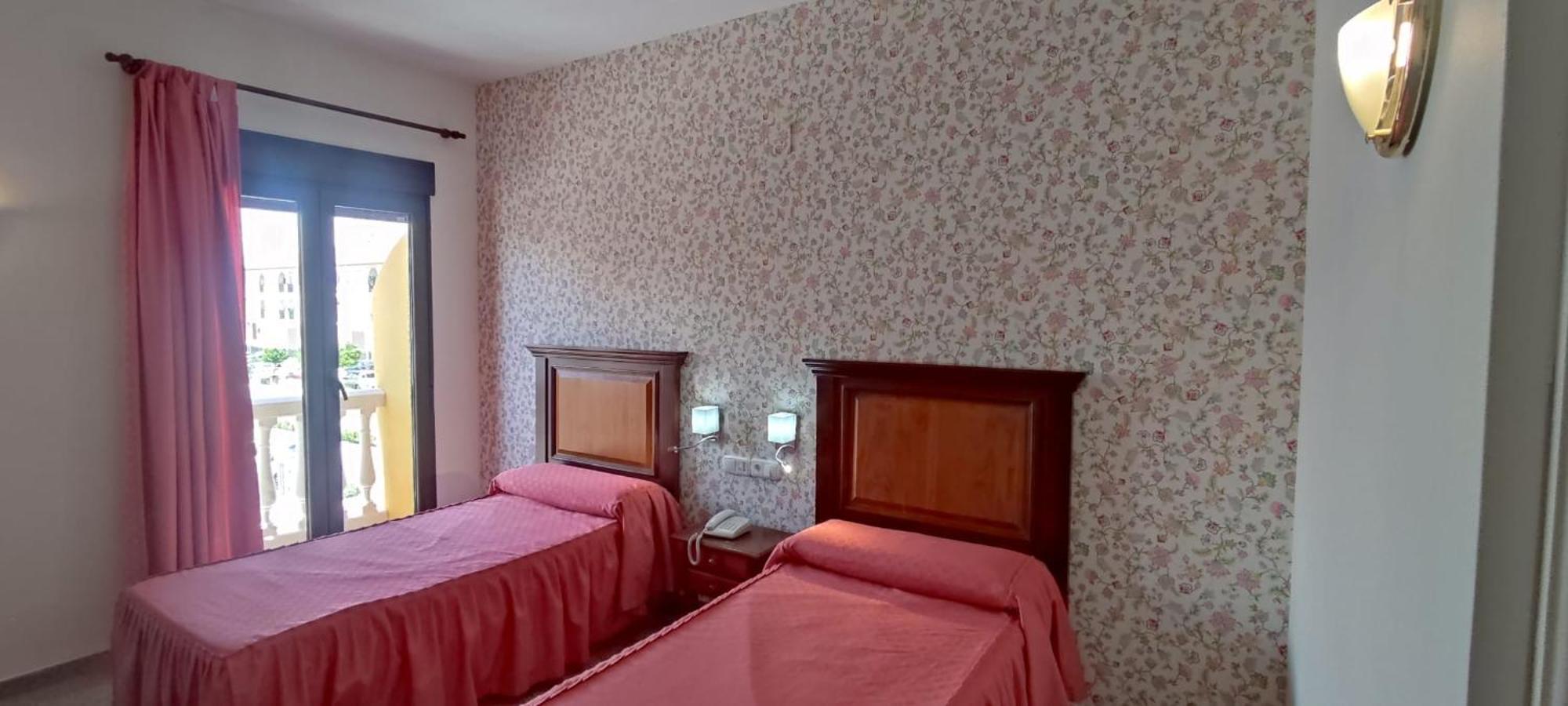 Hotel El Doncel Atarfe Екстериор снимка