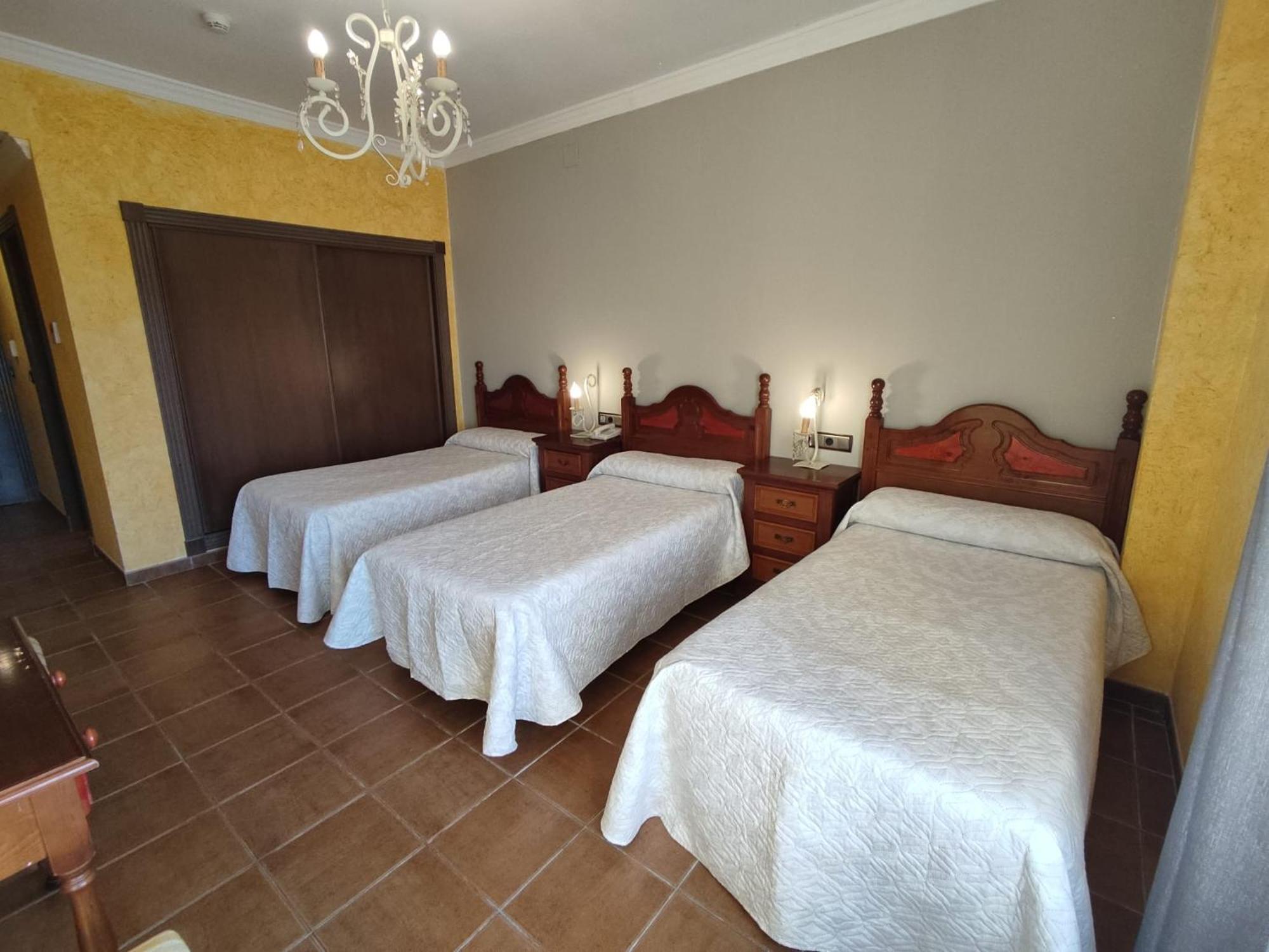 Hotel El Doncel Atarfe Екстериор снимка