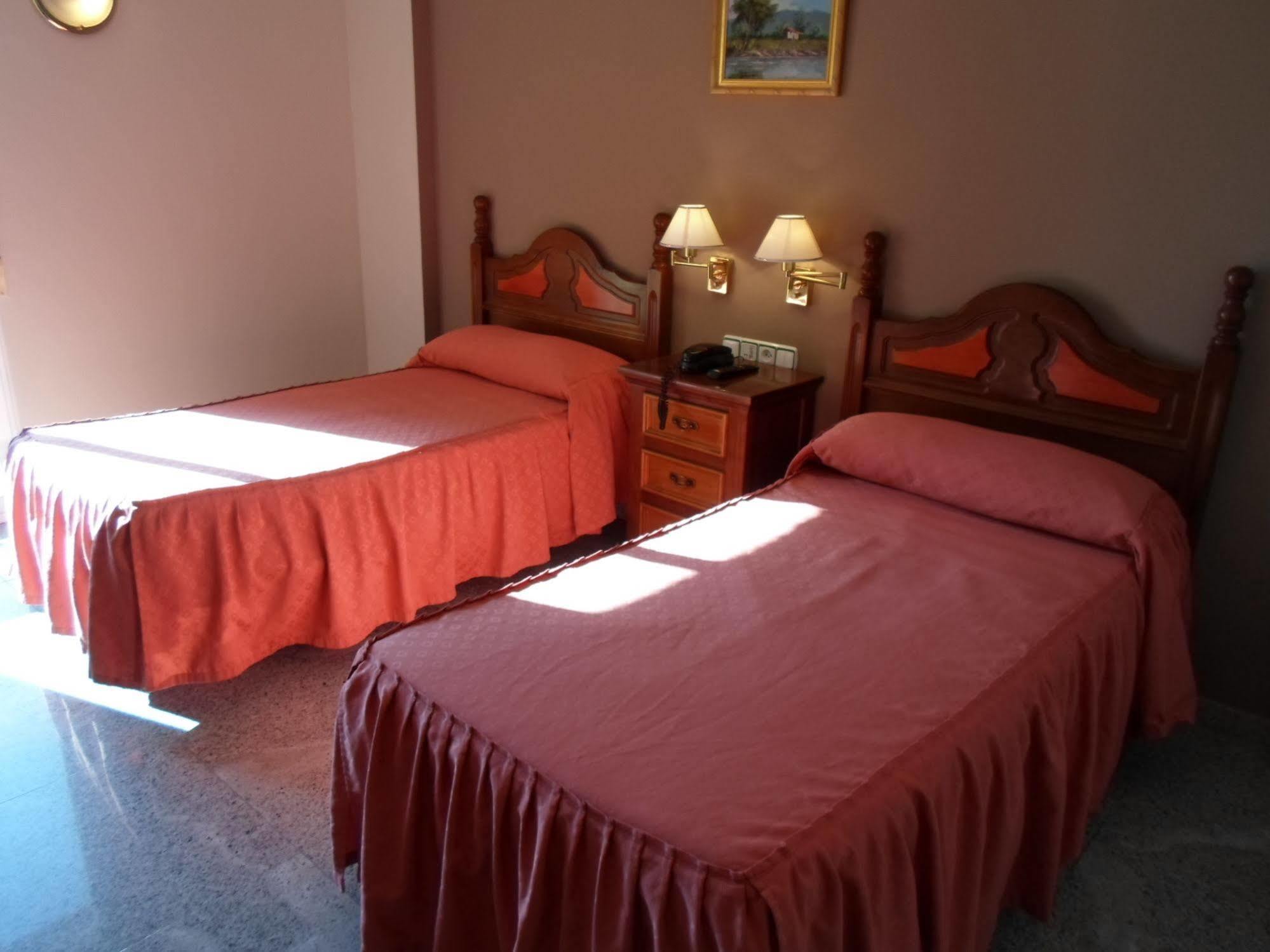 Hotel El Doncel Atarfe Екстериор снимка