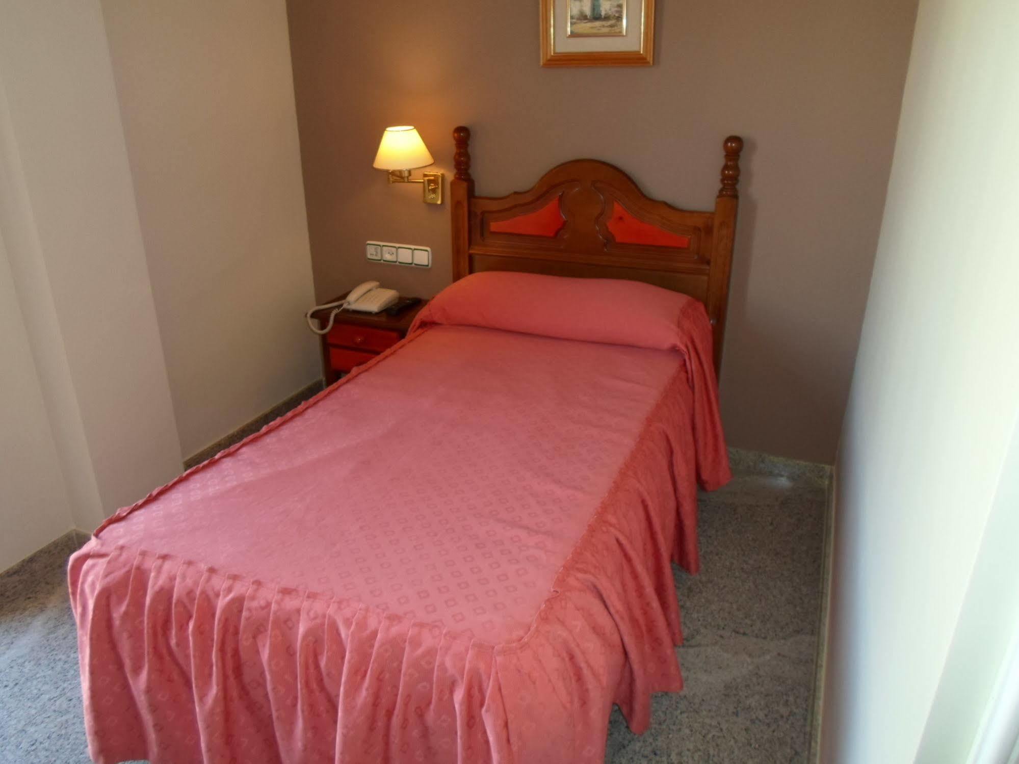 Hotel El Doncel Atarfe Екстериор снимка